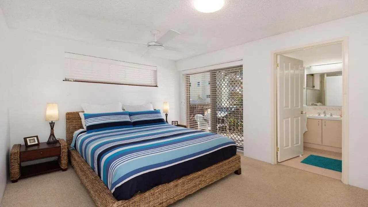 Kookaburra Court Unit 1 Bulcock Beach Qld Калаундра Австралия
